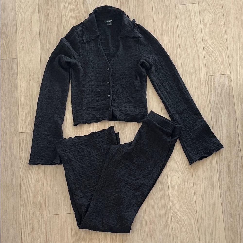 Monki - matching set - black top and bell bottoms